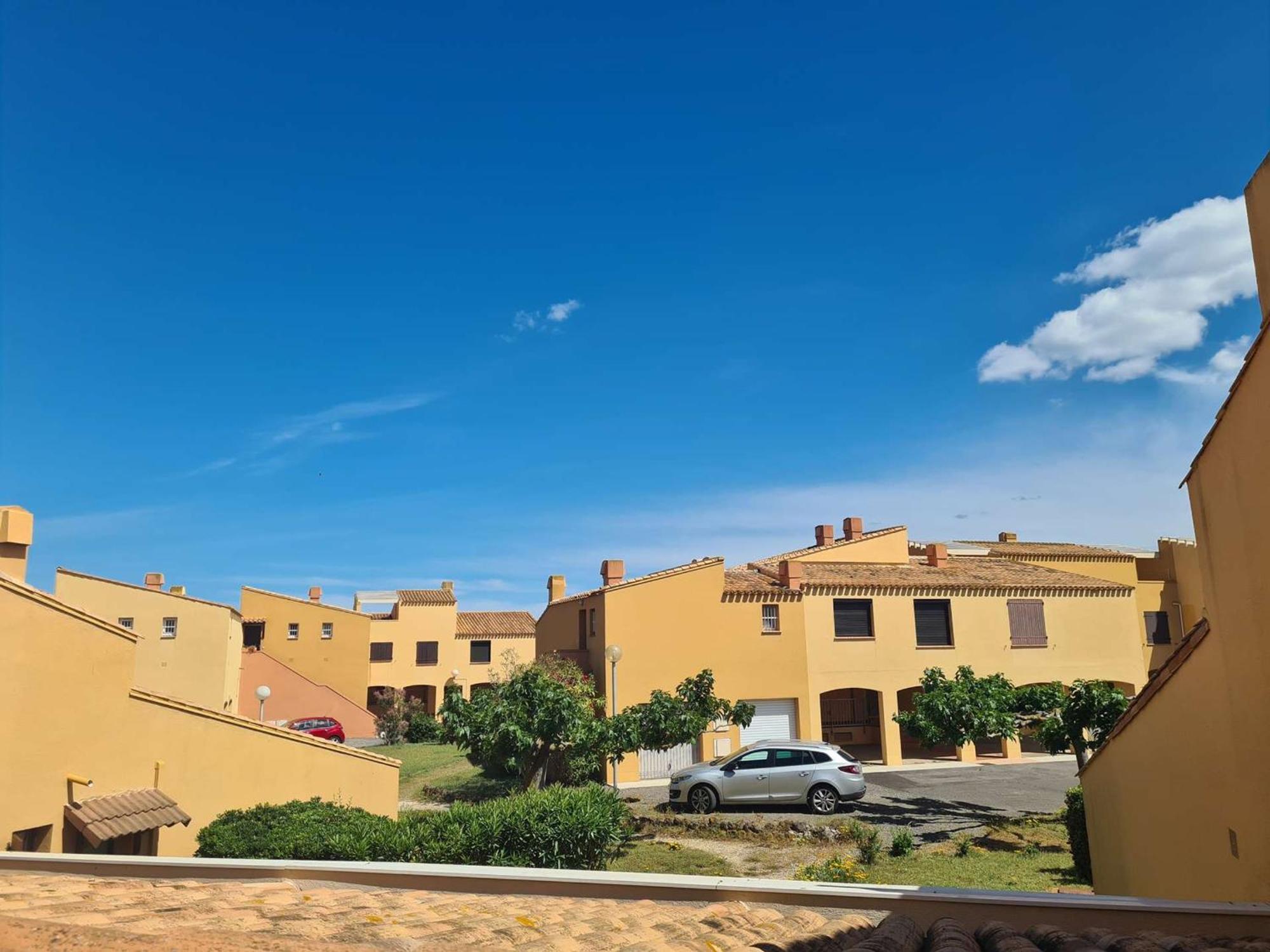 Appartement T2 Avec Parking Et Acces Direct A La Plage - Fr-1-249-129 Agde Exterior photo